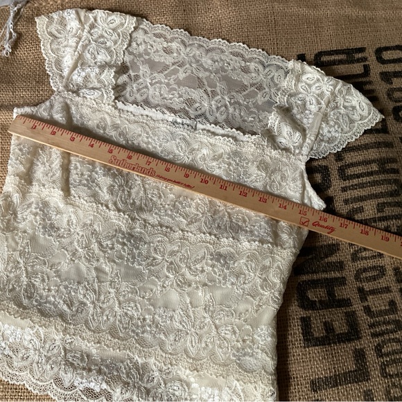 Neiman Marcus Hanky Panky Sweet Lace Top - Picture 9 of 11